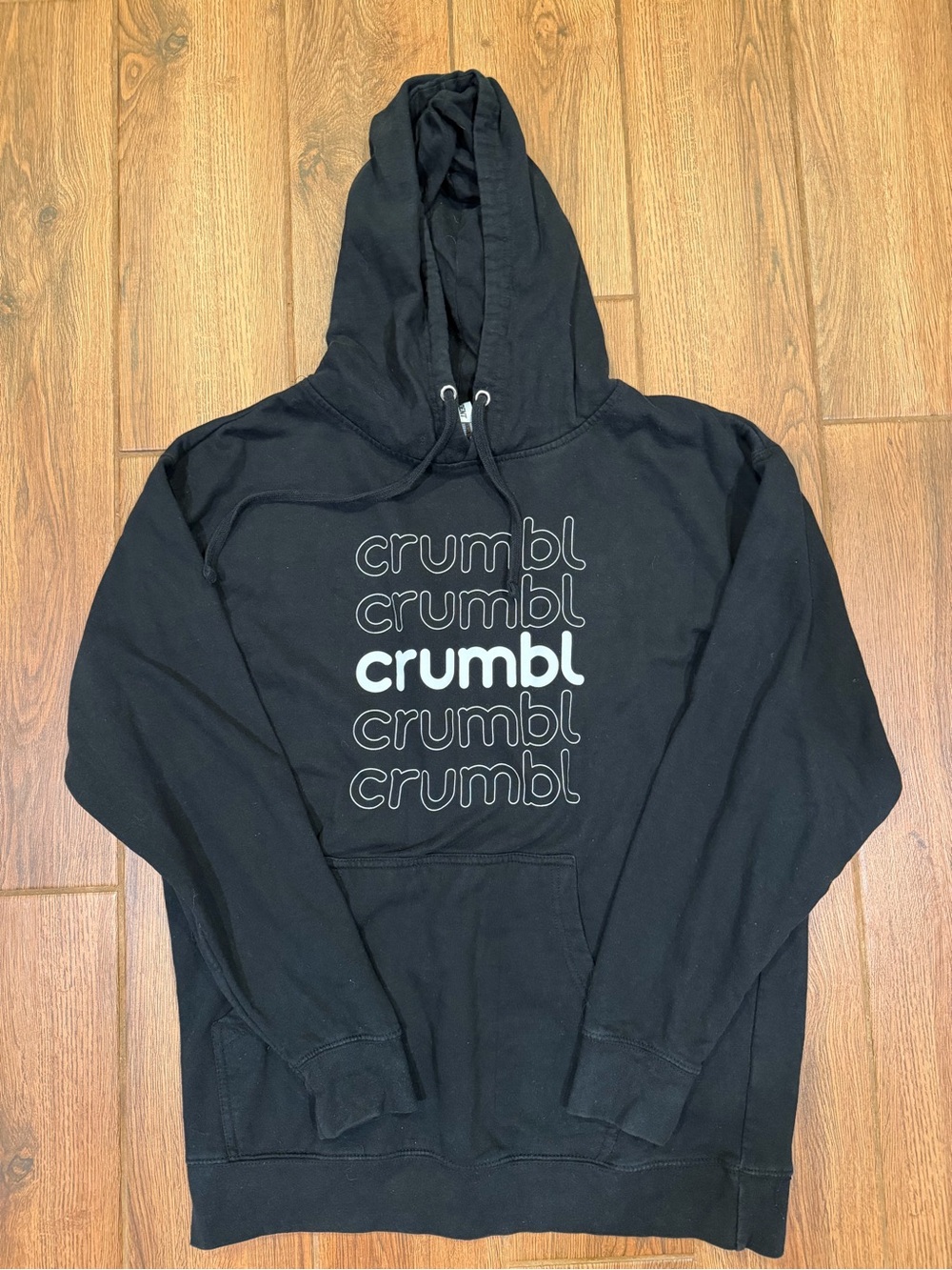 Crumbl cookie Black hoodie / large